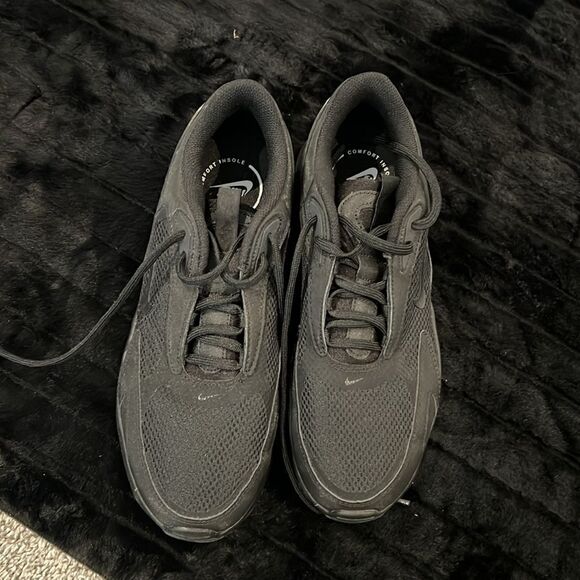 NIKE AIR  - Picture 2 of 9